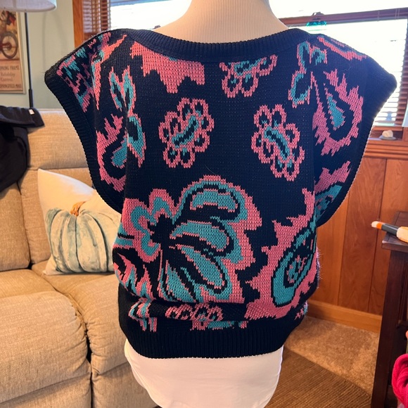 Vintage Jane Adam’s sweater vest - Picture 7 of 10